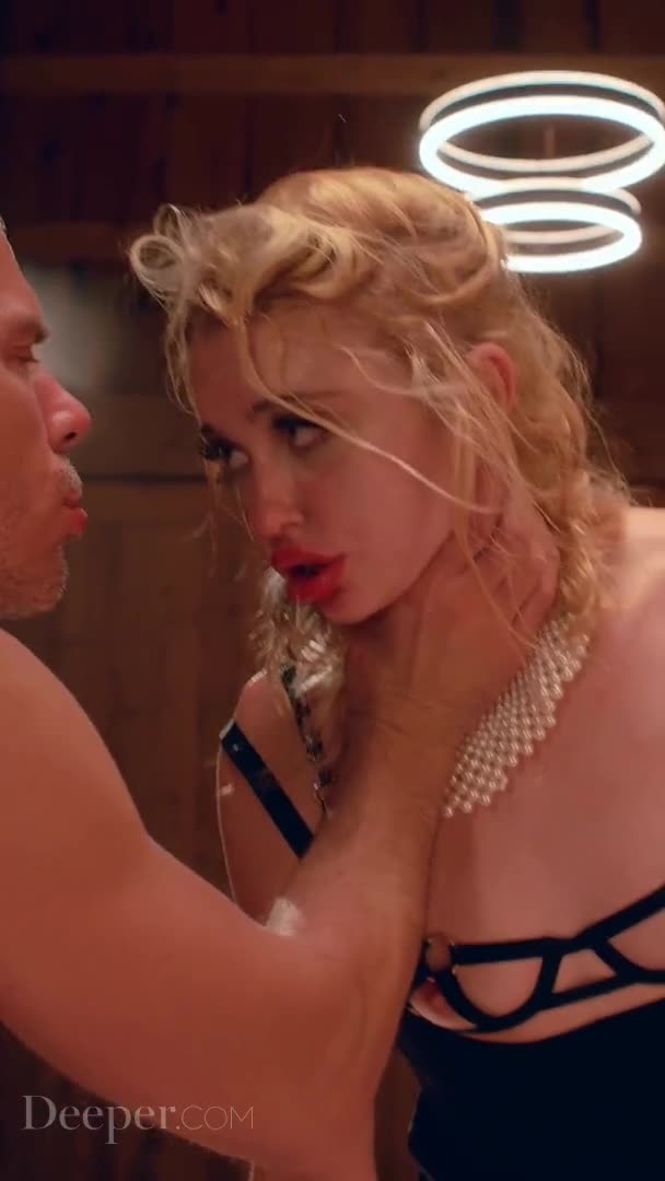 Chloe Cherry, Mick Blue, Dante Colle - Kissing