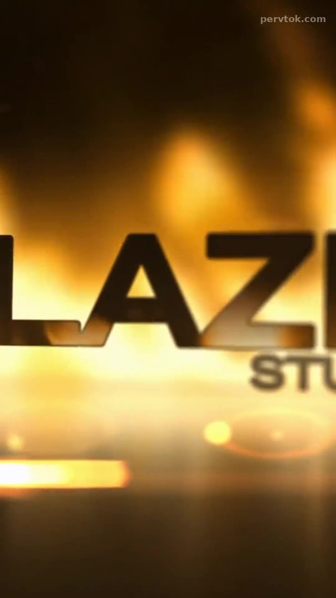 Maria Jade and Kendra Heart - Dixie Lynn / Xaya Lovelle - Strip Club Xxxmas | BlazedStudios