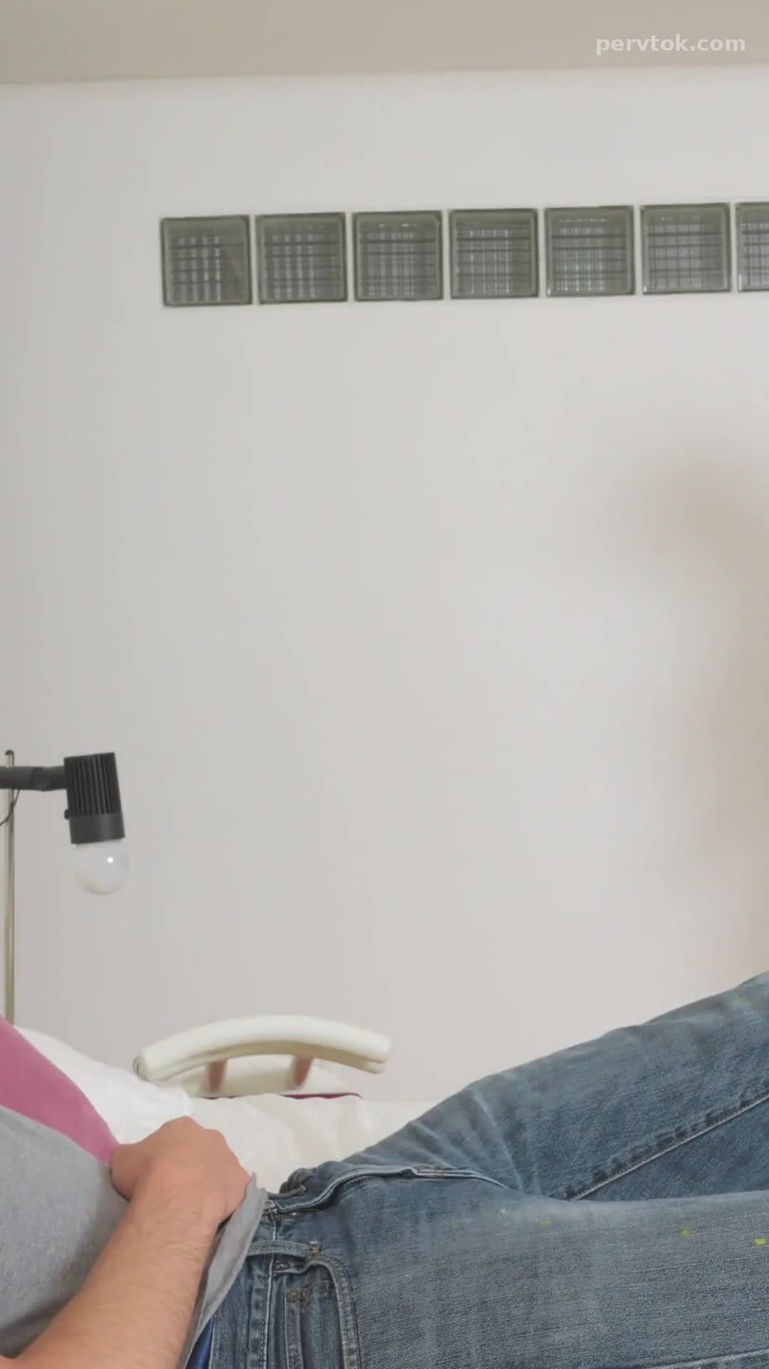 Sexy Stepmom Jenna Starr Polishes Stepson's Dick with Juicy Pussy | OopsFamily