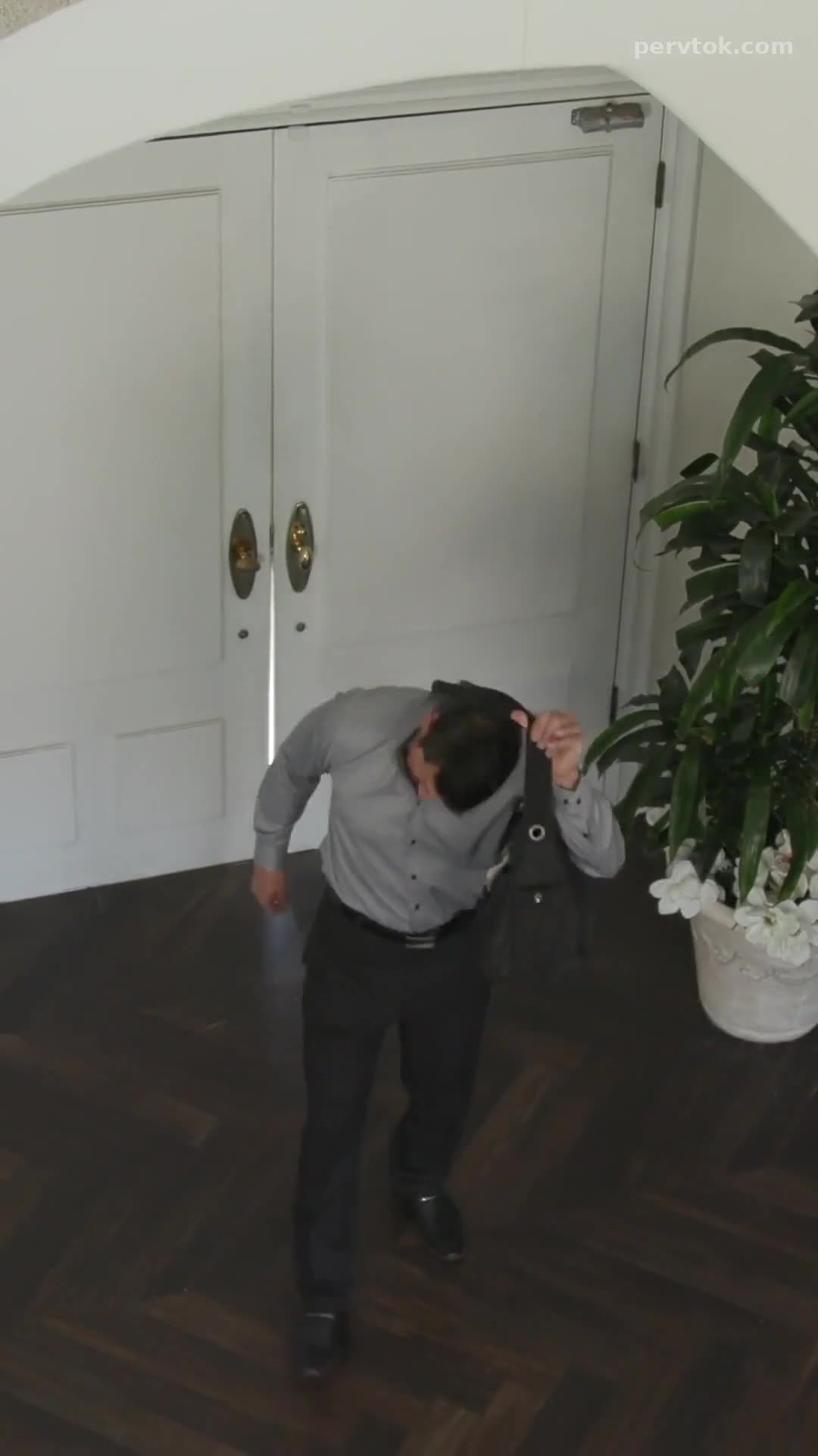 Brooke Helps Release Stepdaddy's Stress